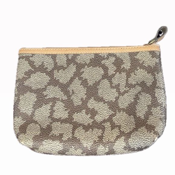 YSL Clutch and Cosmetic bag Bundle ✨ - Picture 7 of 11